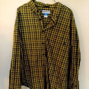 Columbia Button Down Long Sleeve Shirt